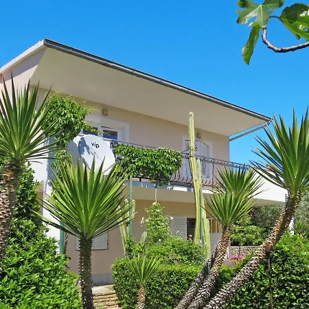 Ferienhaus Maslina - Tgr616 By Interhome *