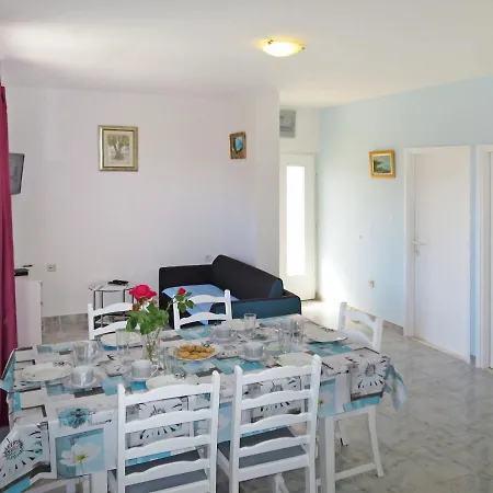 Maslina - Tgr616 By Interhome
