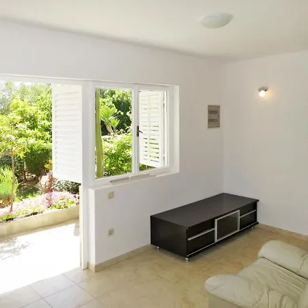 Ferienhaus Maslina - Tgr616 By Interhome